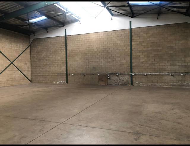 420M² WAREHOUSE TO LET IN MEADOWDALE
